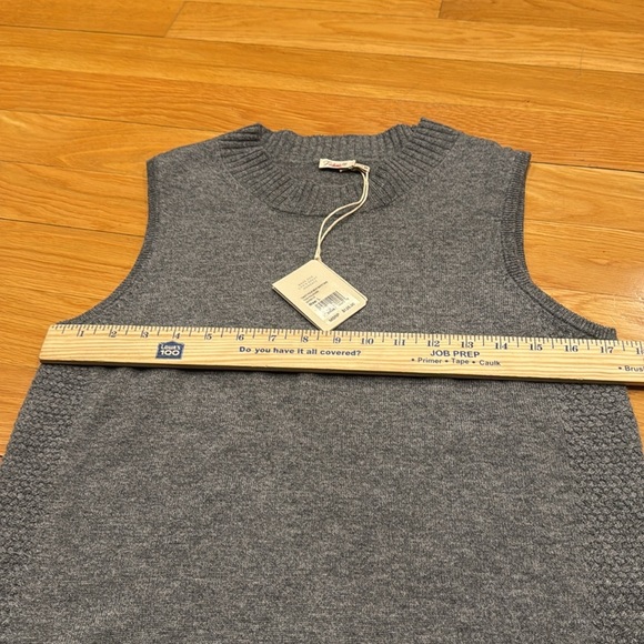 NWT Faherty twnty four seven sweater tank size large . - Picture 6 of 8